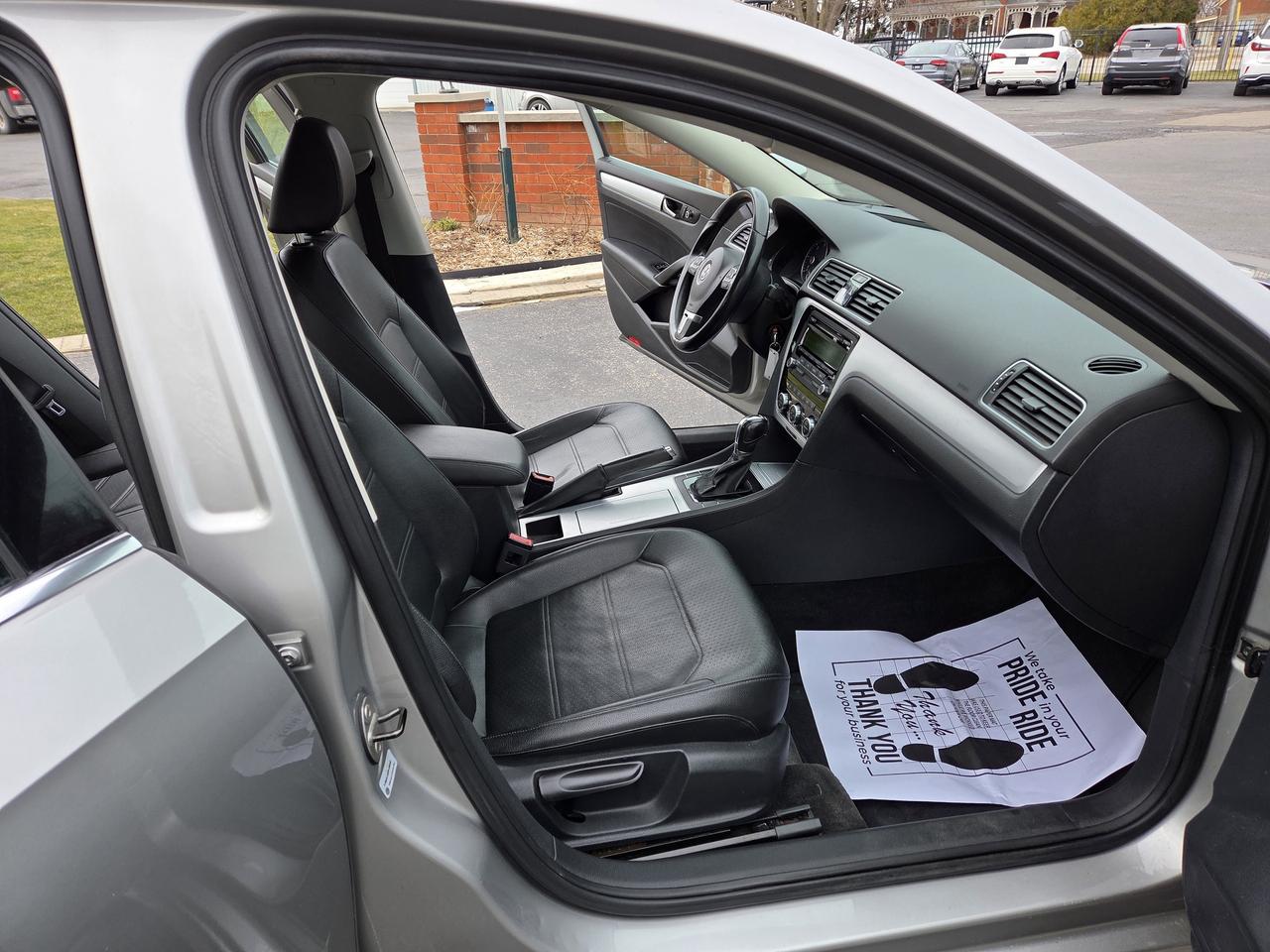 2012 Volkswagen Passat 2.0 TDI Auto Comfortline, Drives Great, Must See! Photo