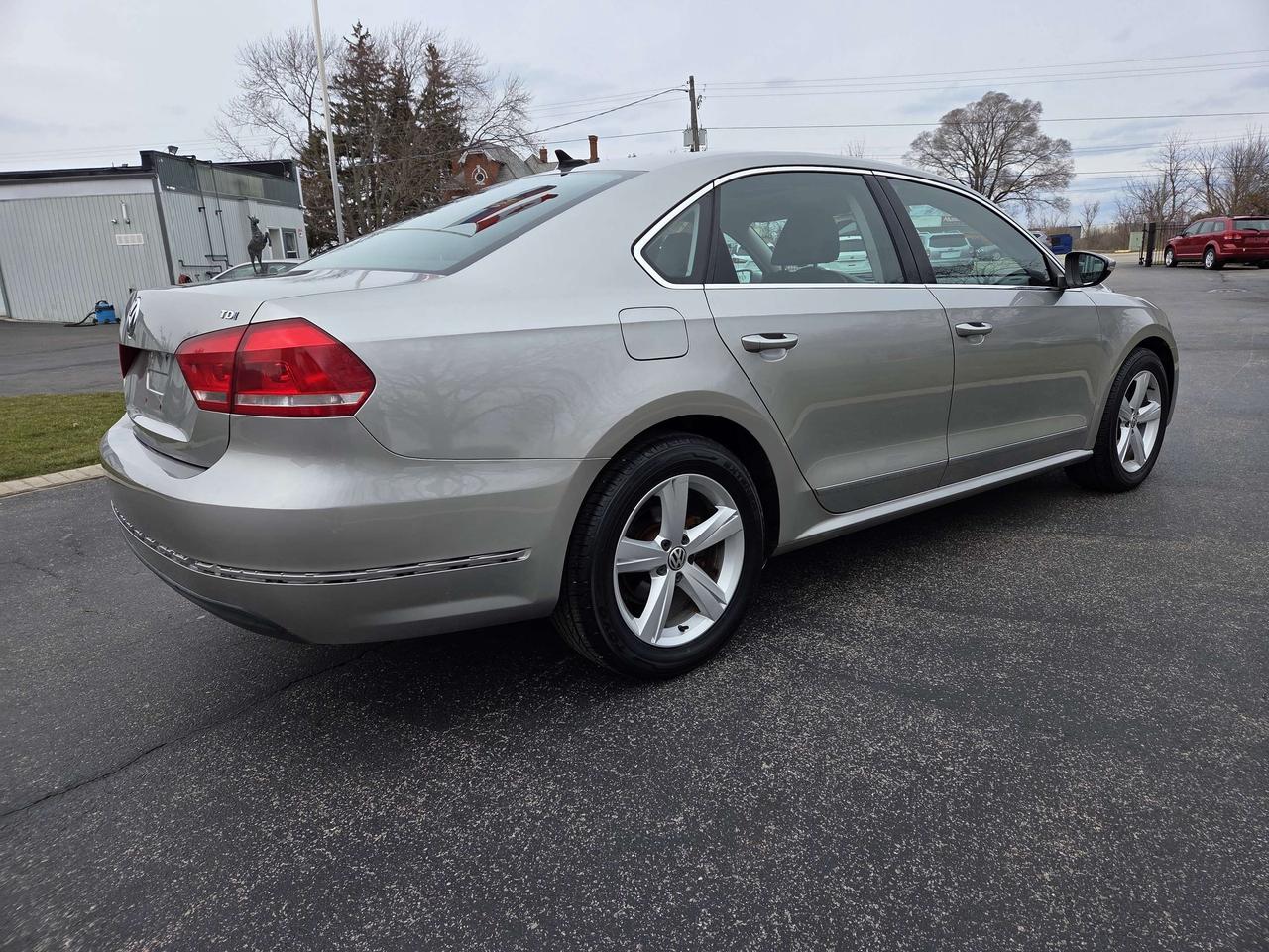 2012 Volkswagen Passat 2.0 TDI Auto Comfortline, Drives Great, Must See! Photo