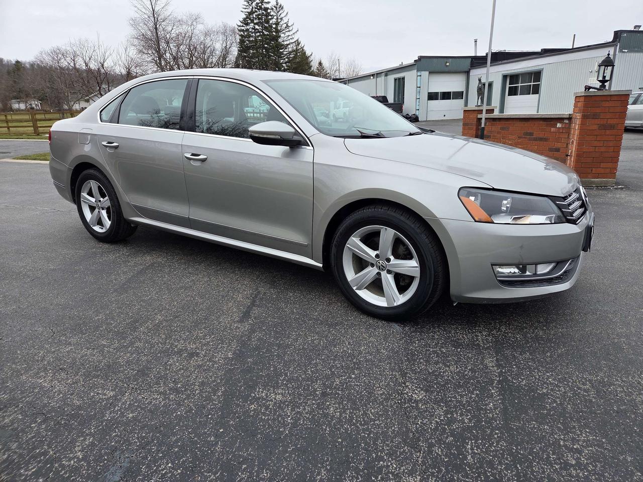 2012 Volkswagen Passat 2.0 TDI Auto Comfortline, Drives Great, Must See! Photo2