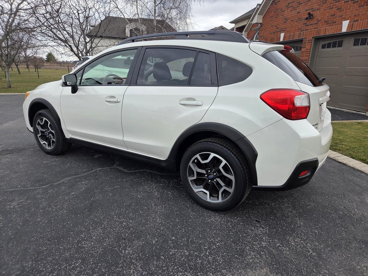 2016 Subaru Crosstrek AWD, 2.0i w/Touring Pkg,Only 105K,Drives Great Photo
