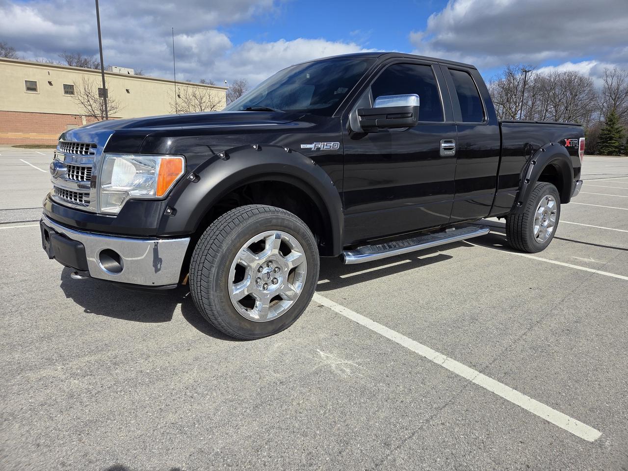 2013 Ford F-150 4WD SuperCab 145" XLT, DRIVES GREAT, MUST SEE! Photo