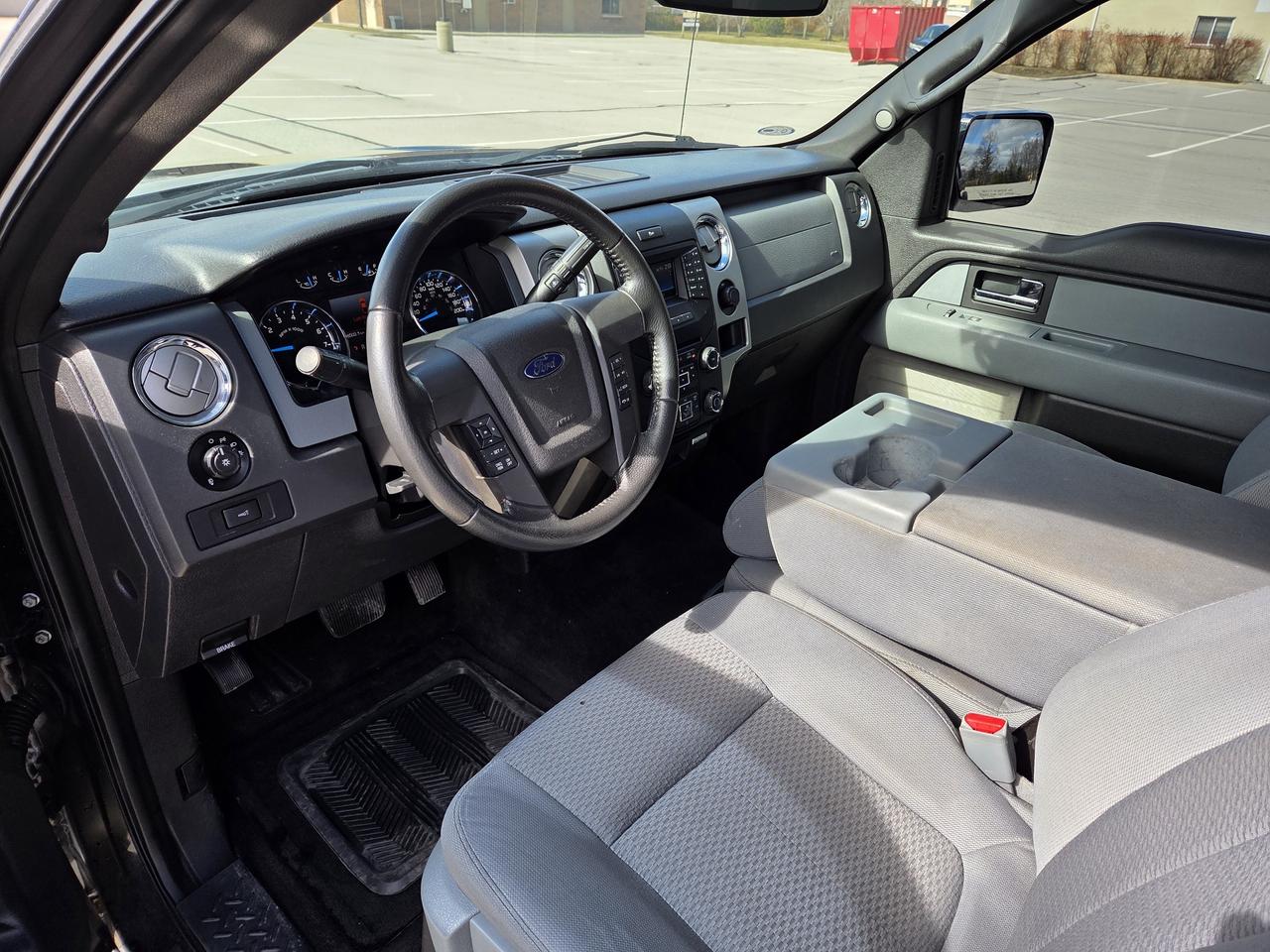 2013 Ford F-150 4WD SuperCab 145" XLT, DRIVES GREAT, MUST SEE! Photo