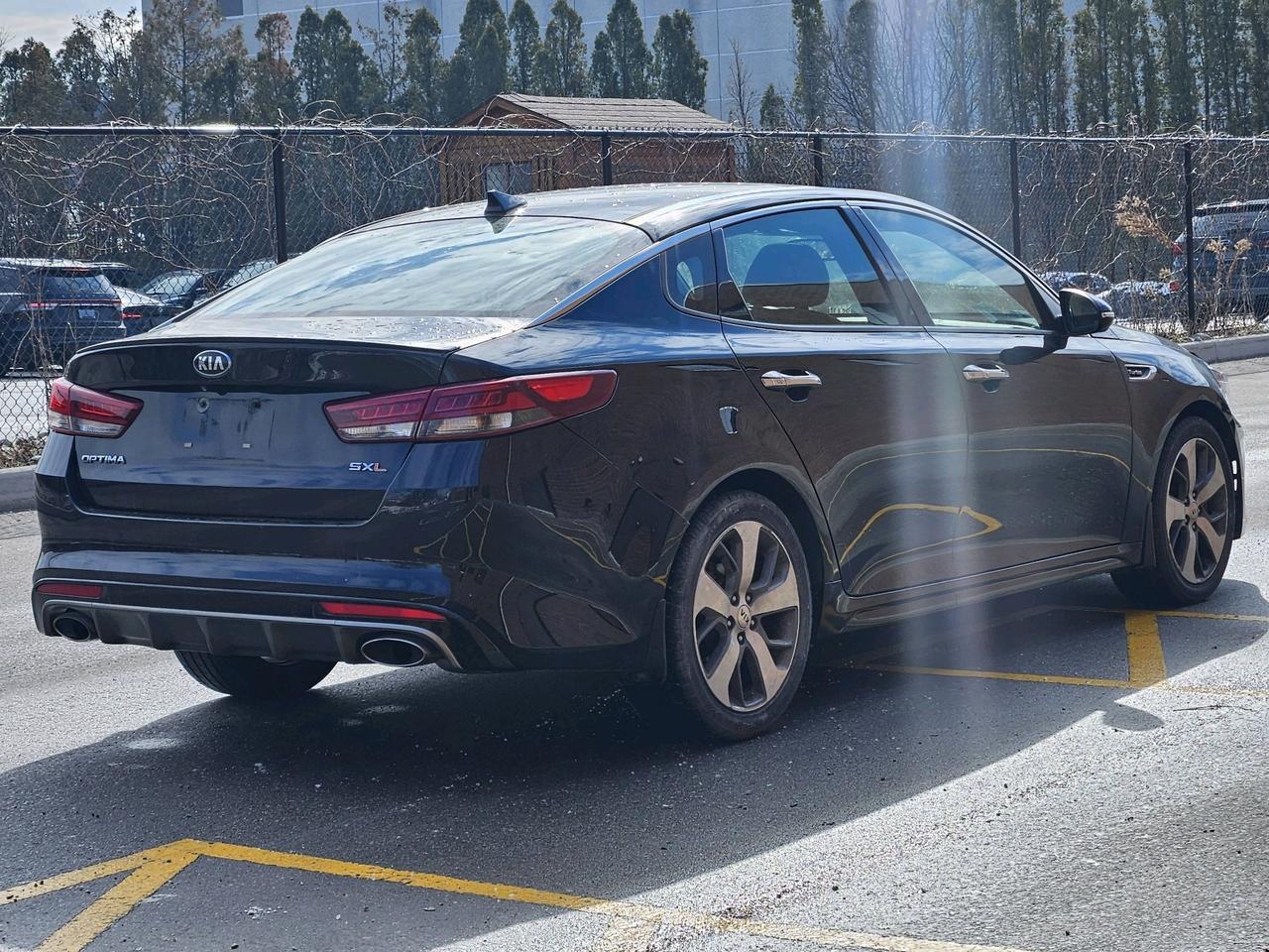 2016 Kia Optima SXL Turbo, Nav, Leather, Sunroof Photo