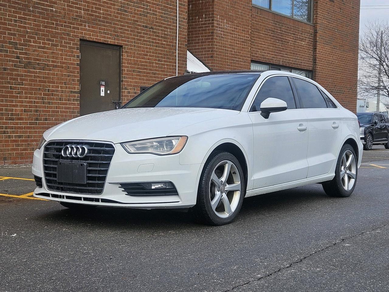 2015 Audi S3 quattro 2.0T Komfort Photo2