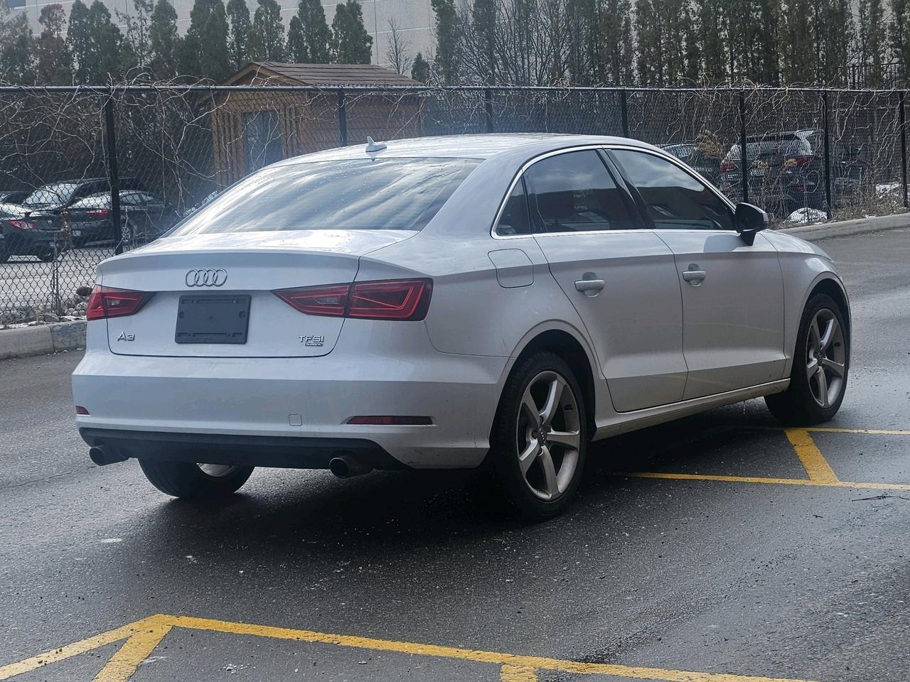 2015 Audi S3 quattro 2.0T Komfort Photo