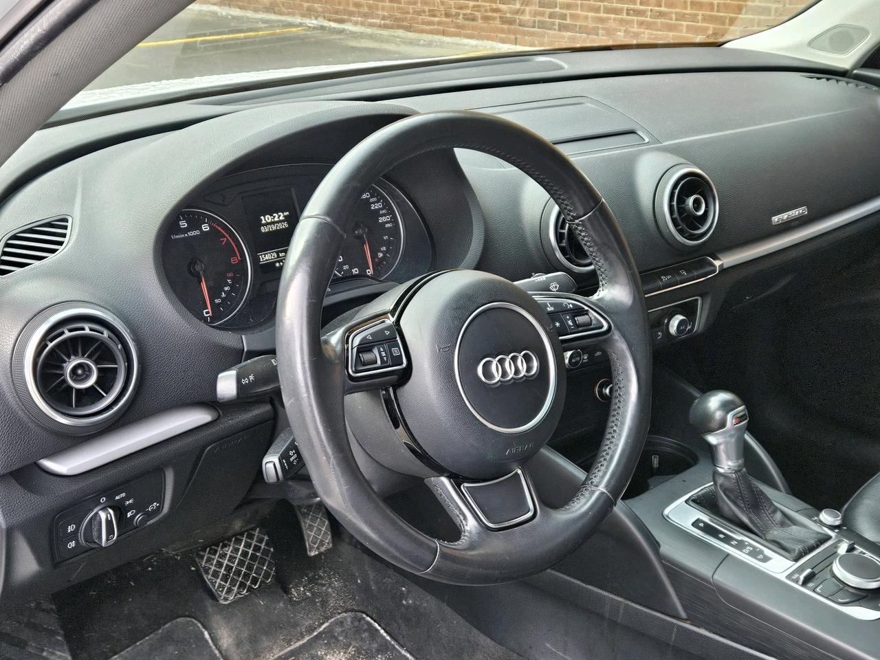 2015 Audi S3 quattro 2.0T Komfort Photo