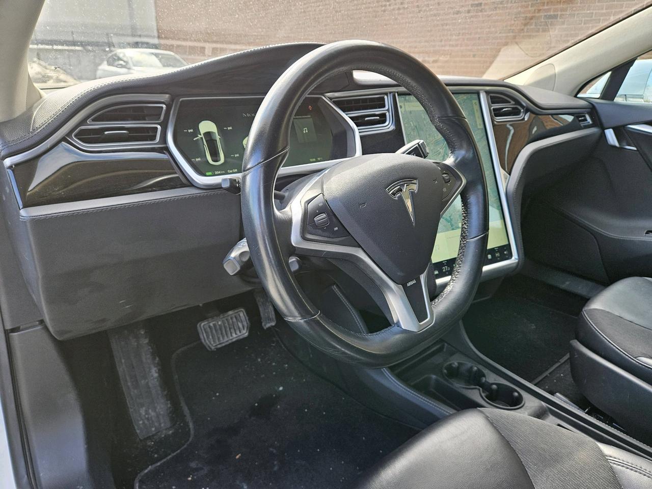 2014 Tesla Model S Performance Photo