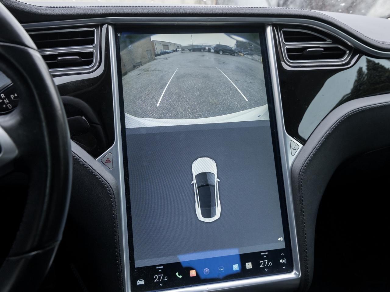 2014 Tesla Model S Performance Photo