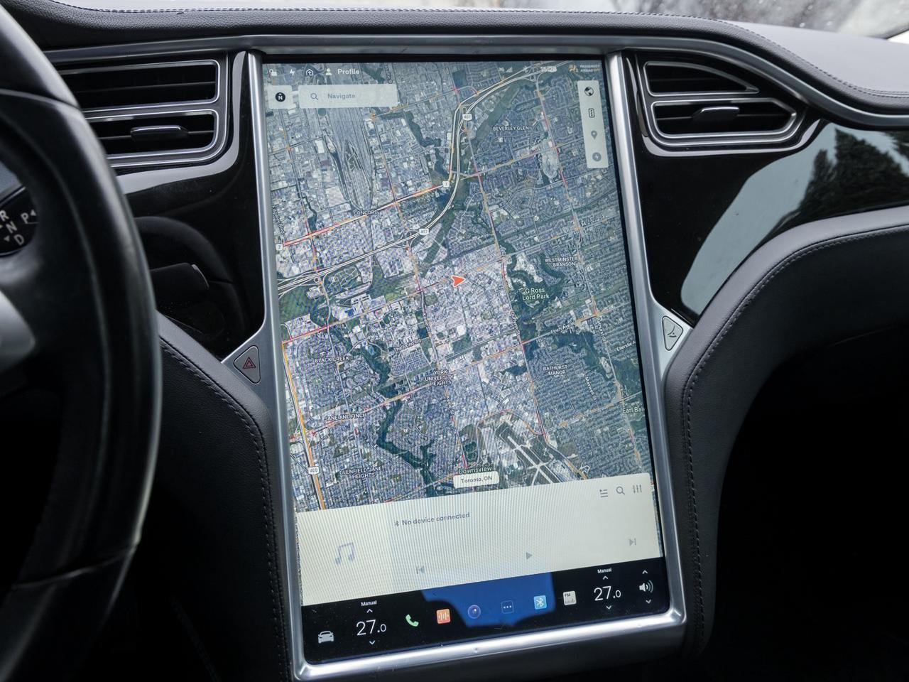 2014 Tesla Model S Performance Photo