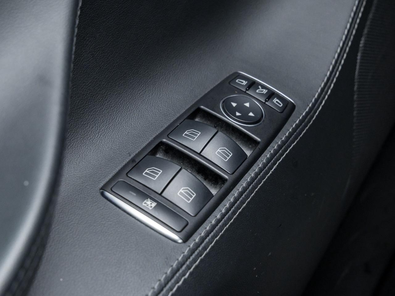 2014 Tesla Model S Performance Photo