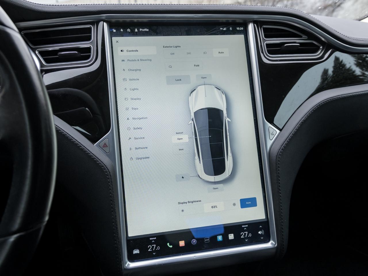 2014 Tesla Model S Performance Photo