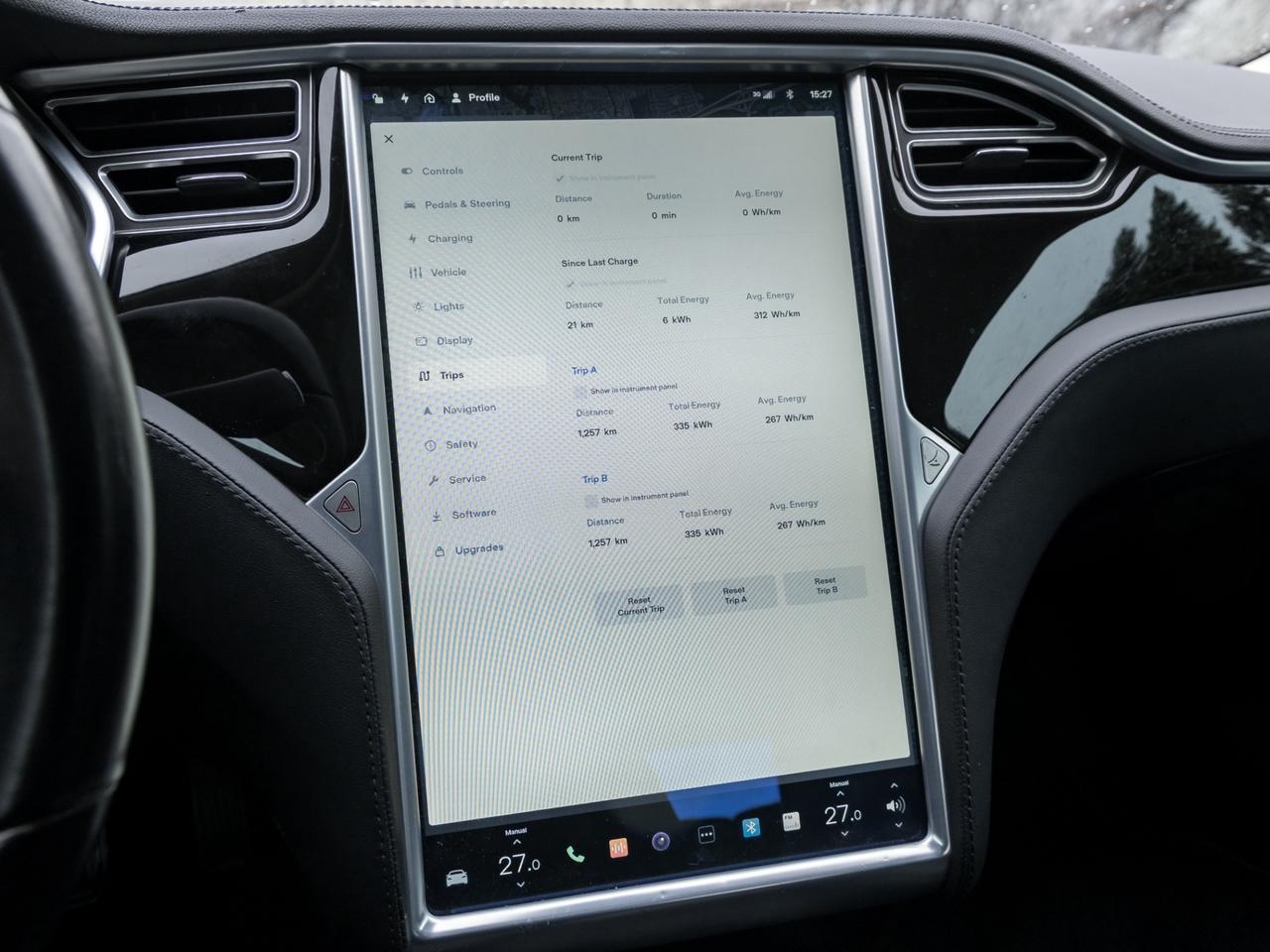 2014 Tesla Model S Performance Photo