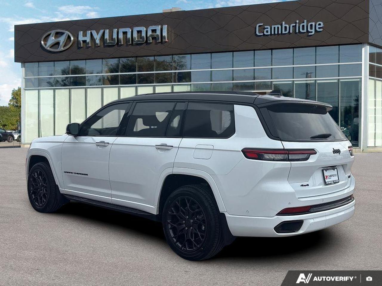 2023 Jeep Grand Cherokee L Summit Reserve   NO ACCIDENTS   ONE OWNER   SOLD! Photo
