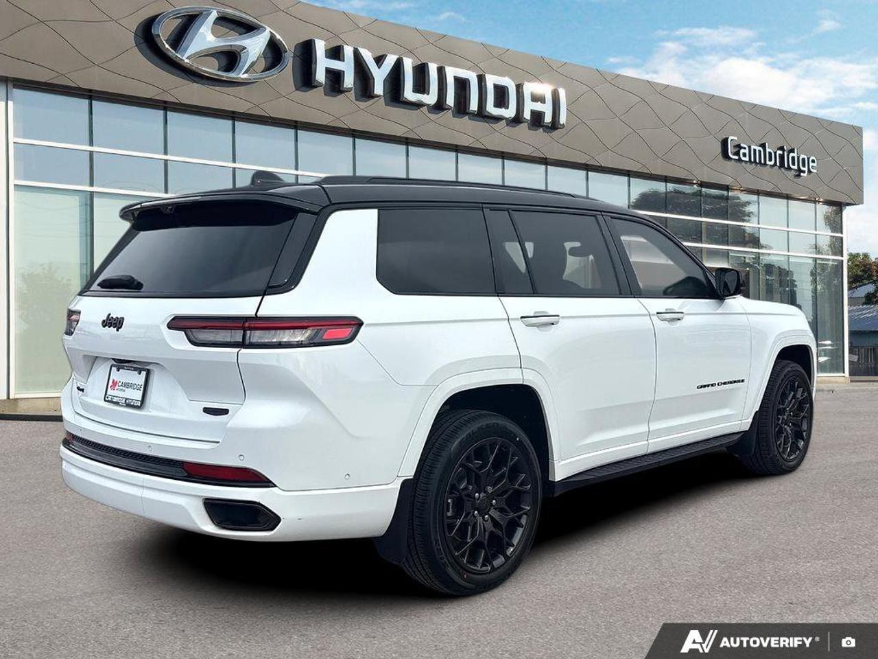 2023 Jeep Grand Cherokee L Summit Reserve   NO ACCIDENTS   ONE OWNER   SOLD! Photo