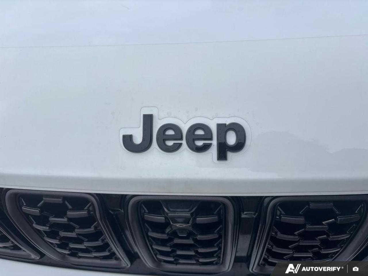 2023 Jeep Grand Cherokee L Summit Reserve   NO ACCIDENTS   ONE OWNER   SOLD! Photo