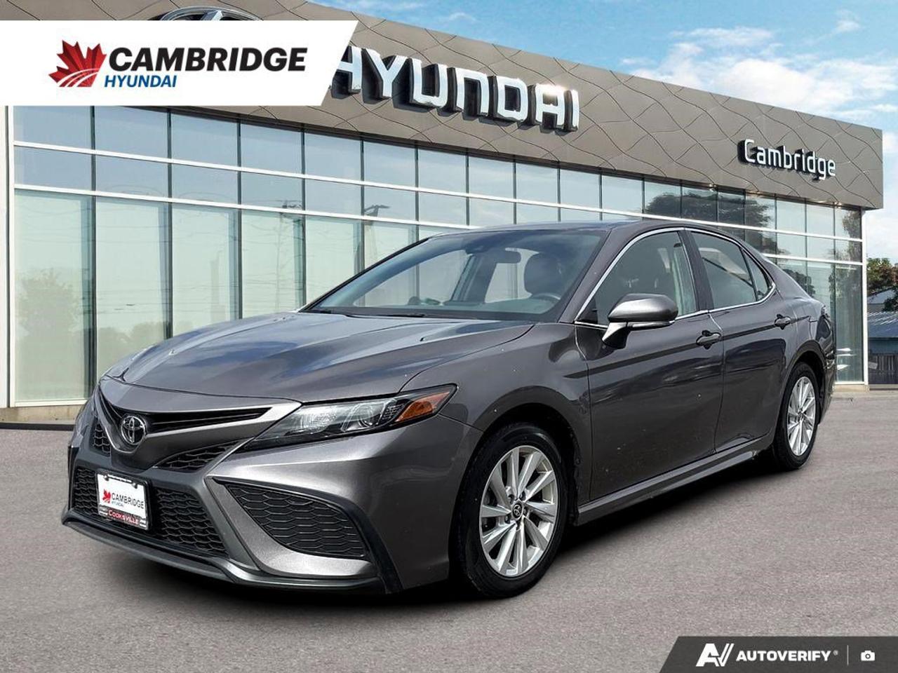 2024 Toyota Camry SE Photo