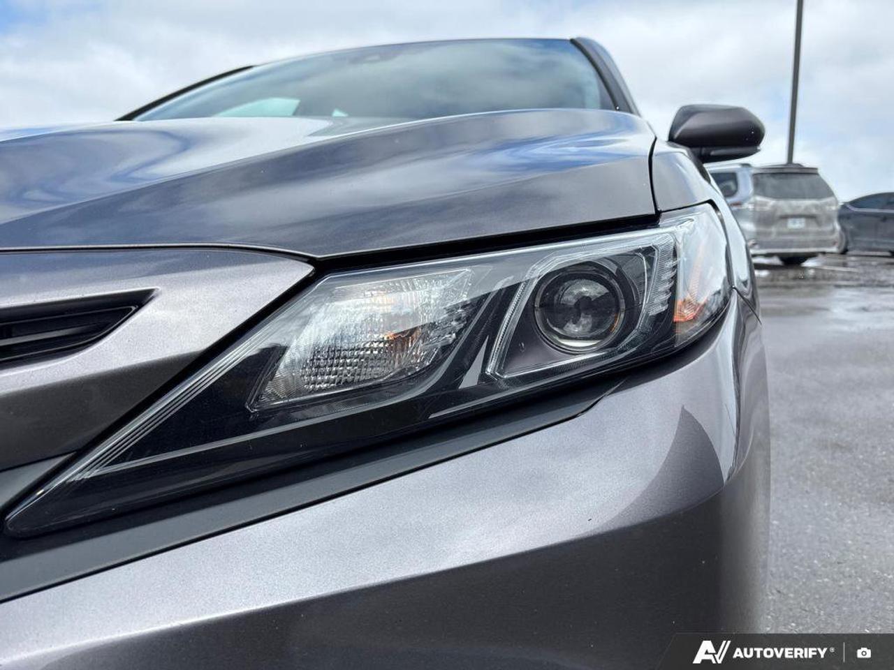 2024 Toyota Camry SE Photo