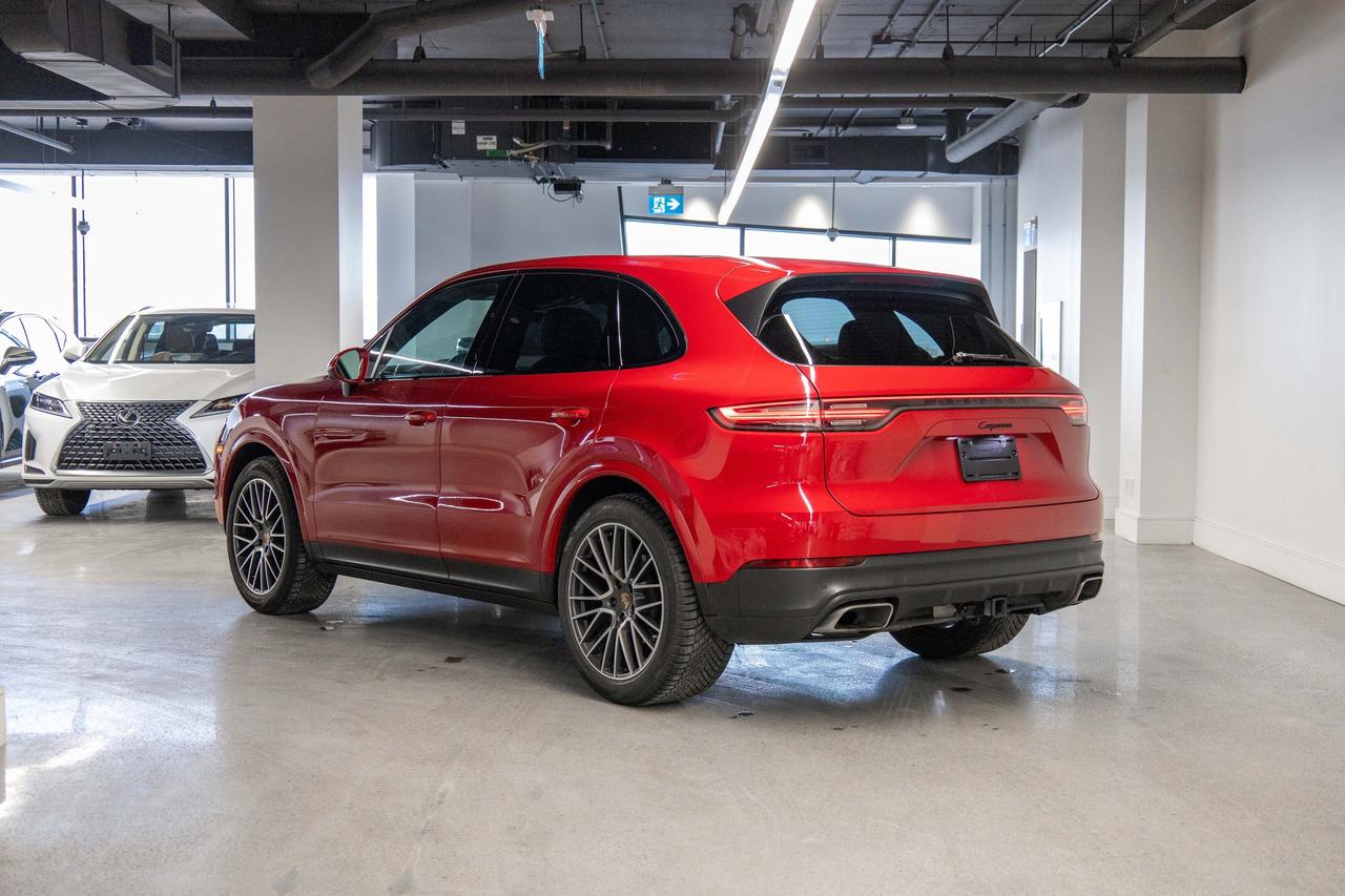 2022 Porsche Cayenne Premium Pkg + RS design Rims Safety Certified Photo3