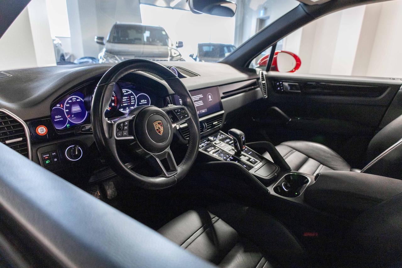 2022 Porsche Cayenne Premium Pkg + RS design Rims Safety Certified Photo