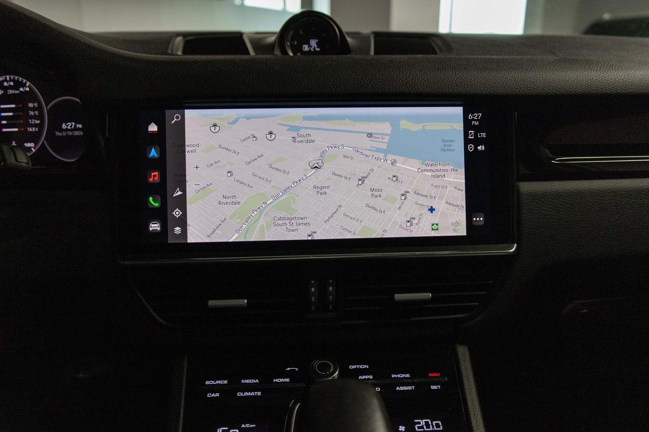 2022 Porsche Cayenne Premium Pkg + RS design Rims Safety Certified Photo