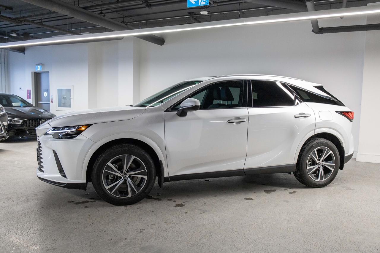 2023 Lexus RX 350h Premium Pkg Lexus Certified Welcome Trades Photo2