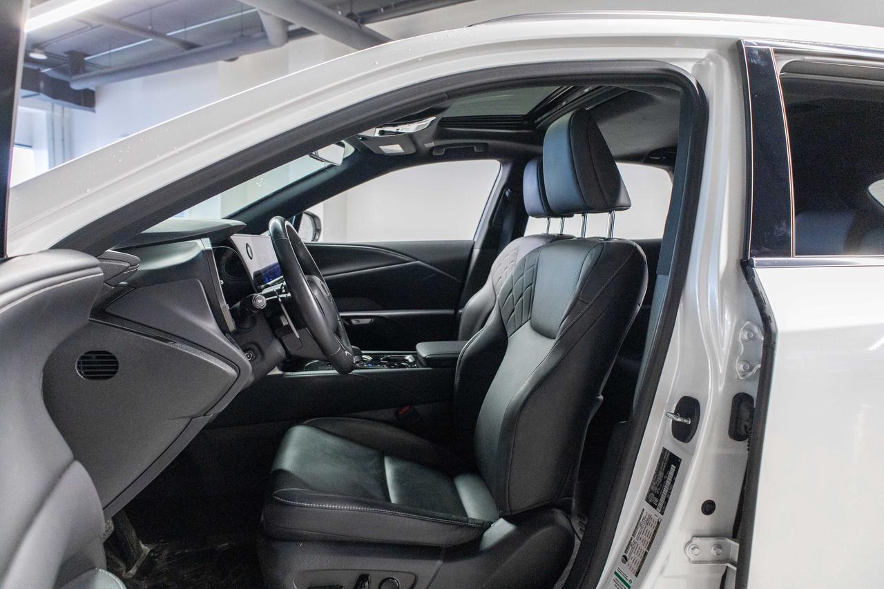 2023 Lexus RX 350h Premium Pkg Lexus Certified Welcome Trades Photo