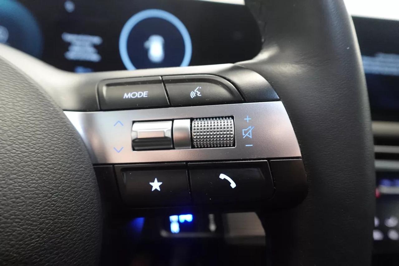 2025 Hyundai Tucson XRT PRO   HEATED SEATS   HEATED WHEEL   LEATHER Photo