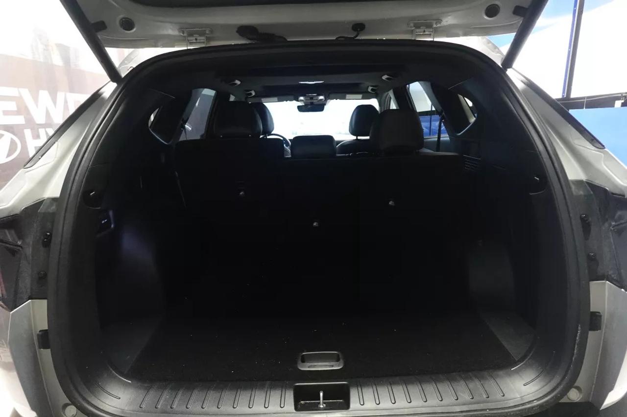 2025 Hyundai Tucson XRT PRO   HEATED SEATS   HEATED WHEEL   LEATHER Photo