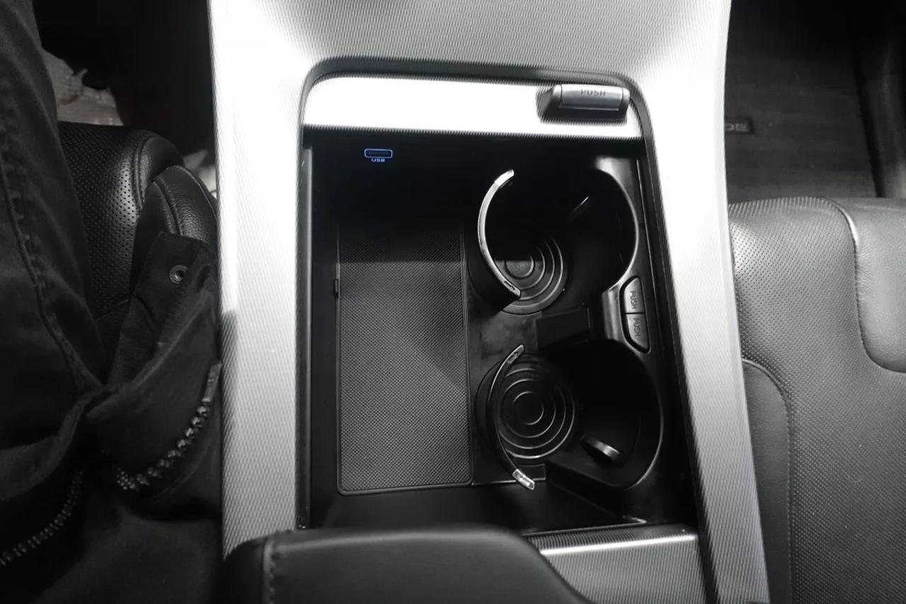 2025 Hyundai PALISADE URBAN   HEATED SEATS   HEATED WHEEL   LEATHER SEAT Photo