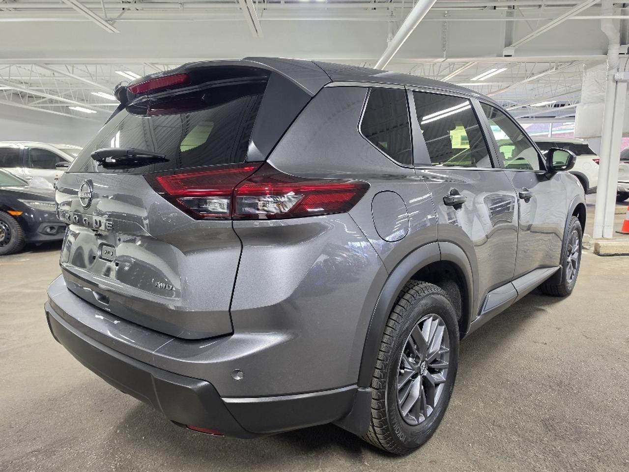 2024 Nissan Rogue S AWD, APPLE CARPLAY, BLIND SPOT, BLUETOOTH, ALLOY Photo4