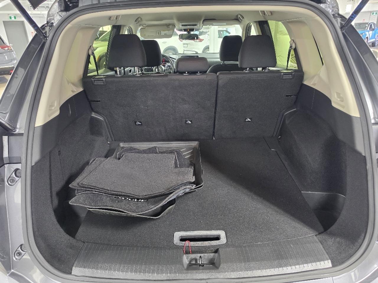 2024 Nissan Rogue S AWD, APPLE CARPLAY, BLIND SPOT, BLUETOOTH, ALLOY Photo