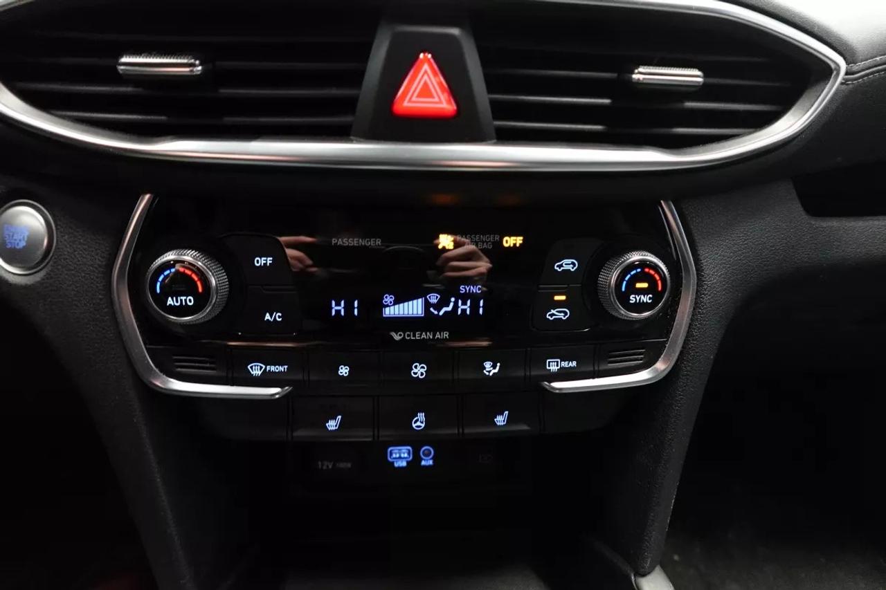 2020 Hyundai Santa Fe PREFERRED TREND   LEATHER SEATS   HEATED SEATS   H Photo