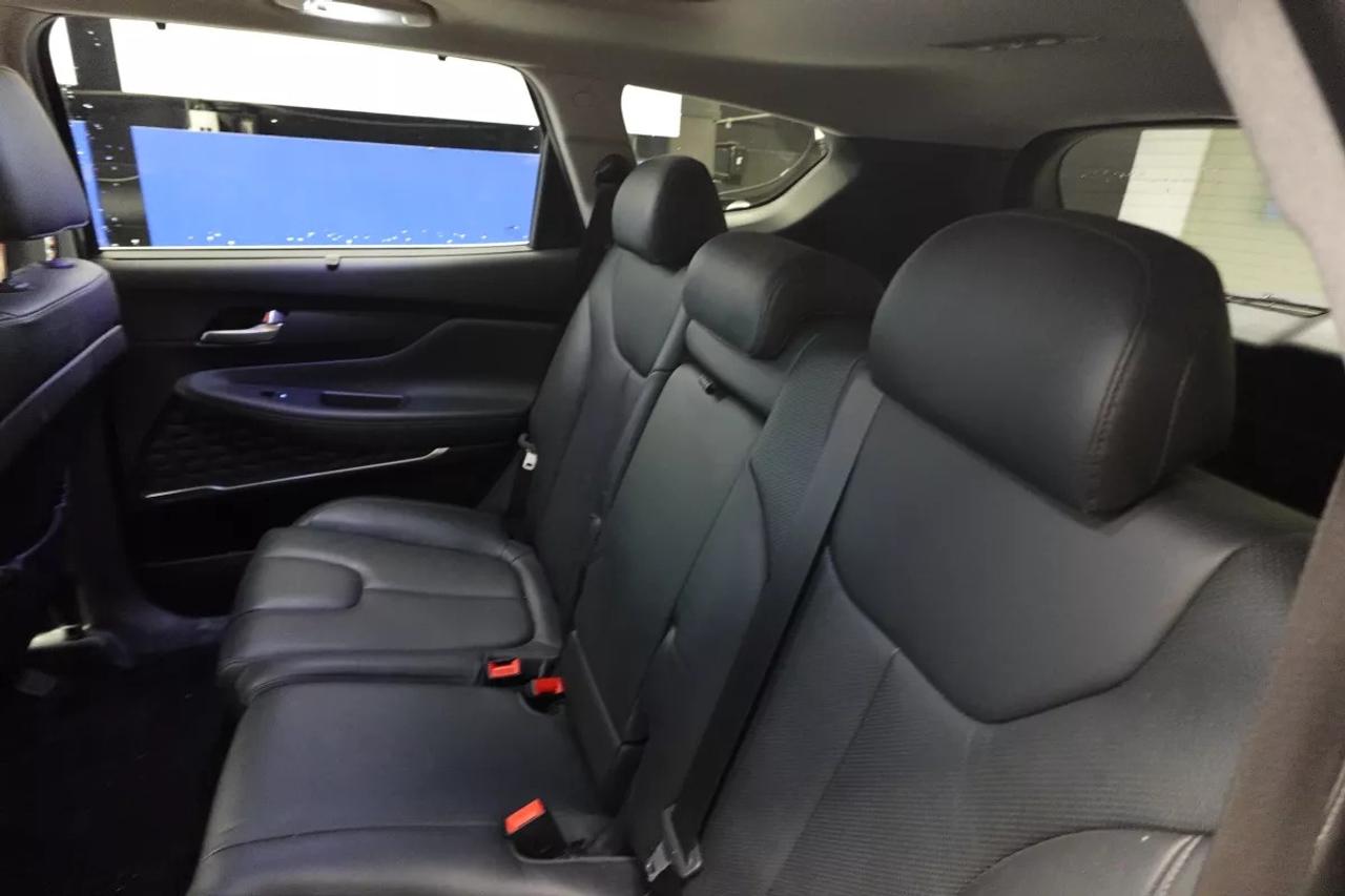 2020 Hyundai Santa Fe PREFERRED TREND   LEATHER SEATS   HEATED SEATS   H Photo