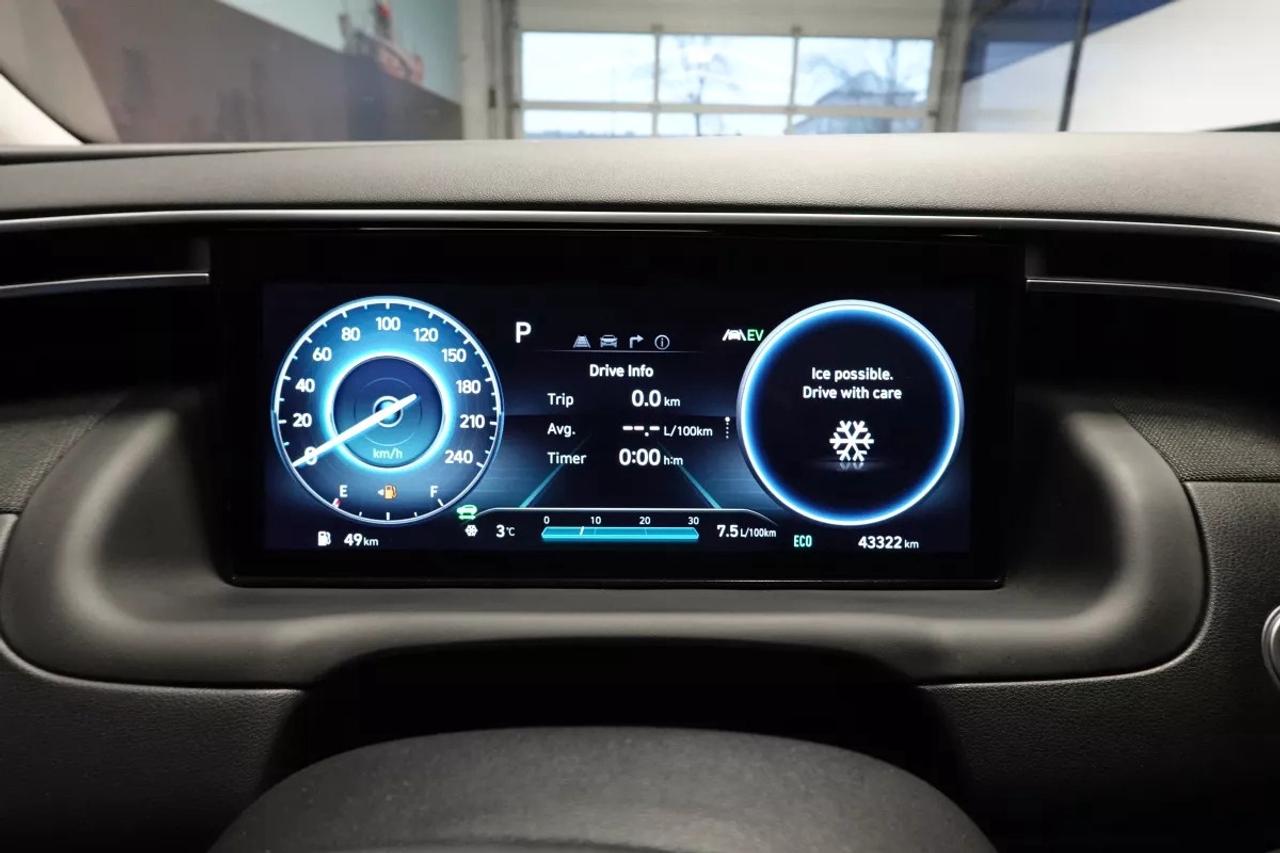 2024 Hyundai Tucson Hybrid LUXURY HYBRID   HEATED SEATS   HEATED WHEEL   APPL Photo