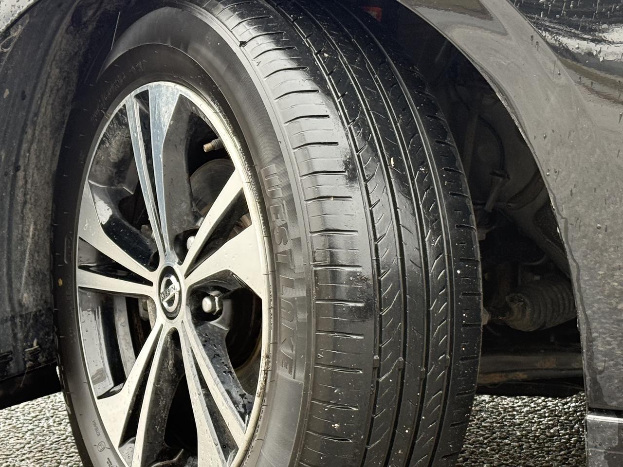 2023 Nissan Sentra NO ACCIDENTS l SV l Nissan Warranty l FWD Photo3