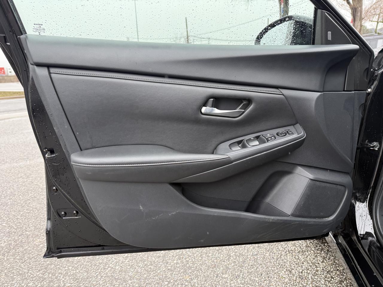 2023 Nissan Sentra NO ACCIDENTS l SV l Nissan Warranty l FWD Photo