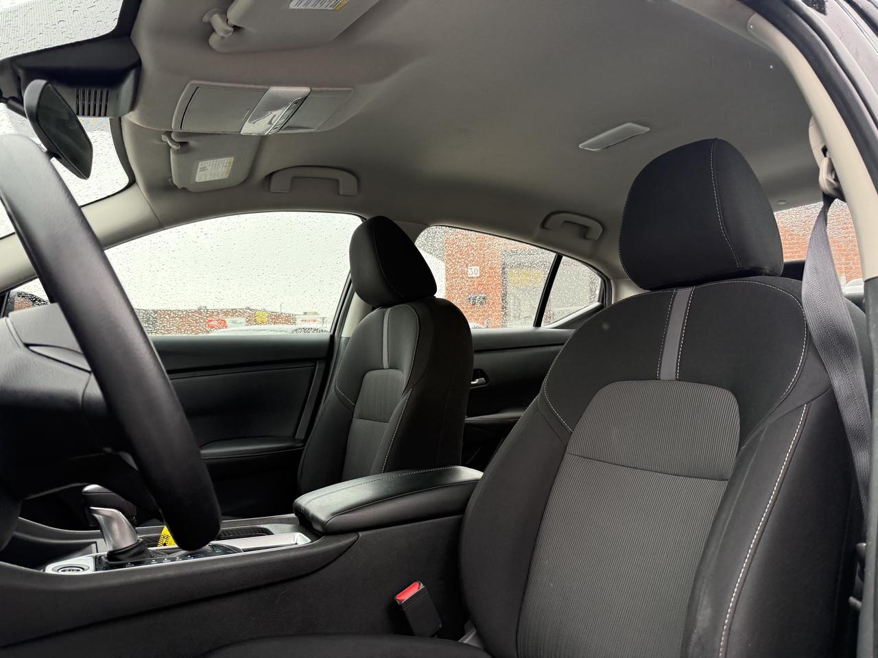 2023 Nissan Sentra NO ACCIDENTS l SV l Nissan Warranty l FWD Photo