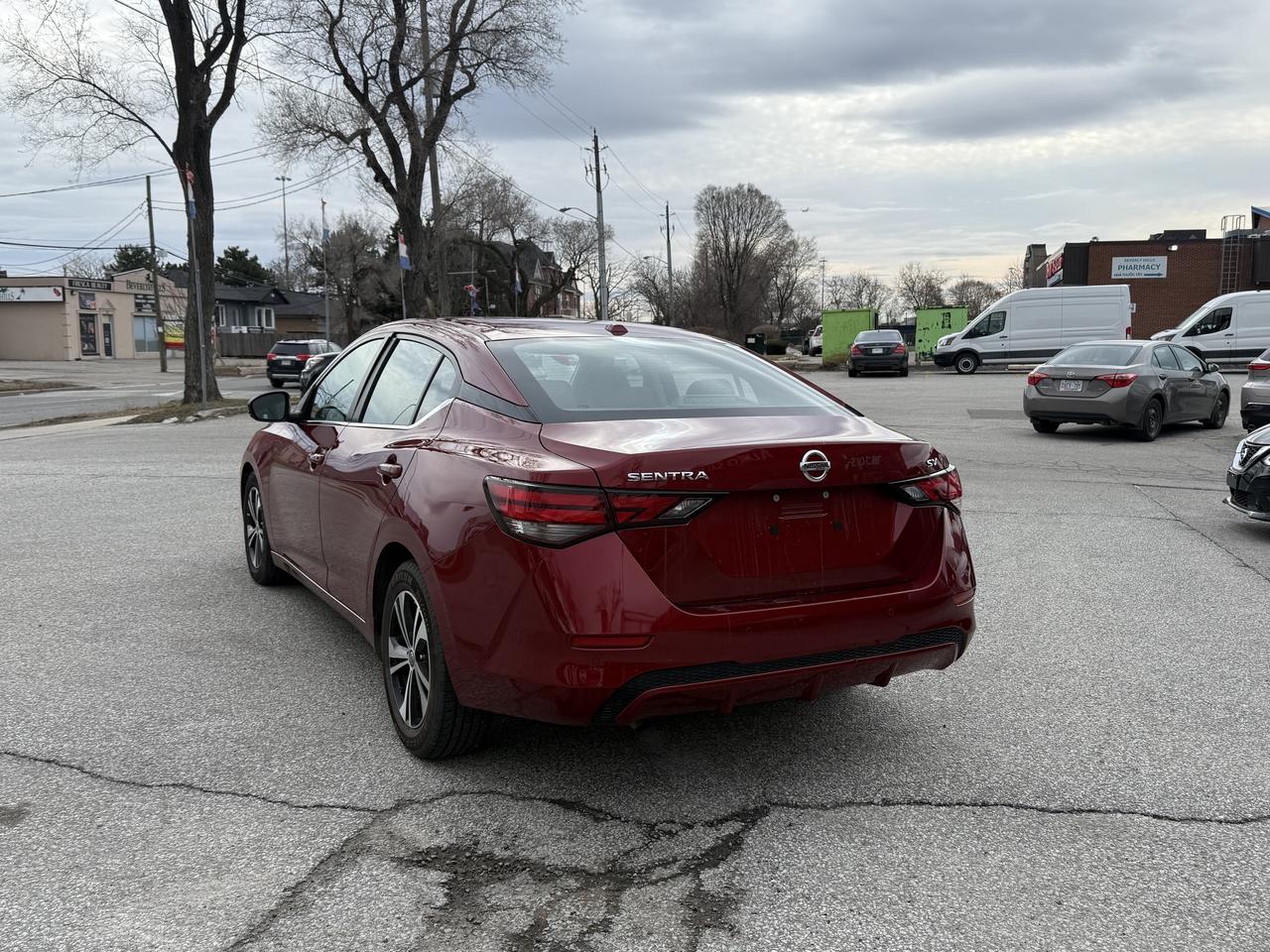 2023 Nissan Sentra NO ACCIDENTS l SV l Nissan Warranty l FWD Photo