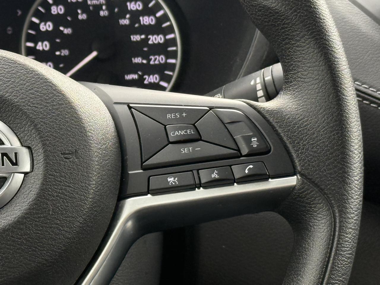 2023 Nissan Sentra NO ACCIDENTS l SV l Nissan Warranty l FWD Photo