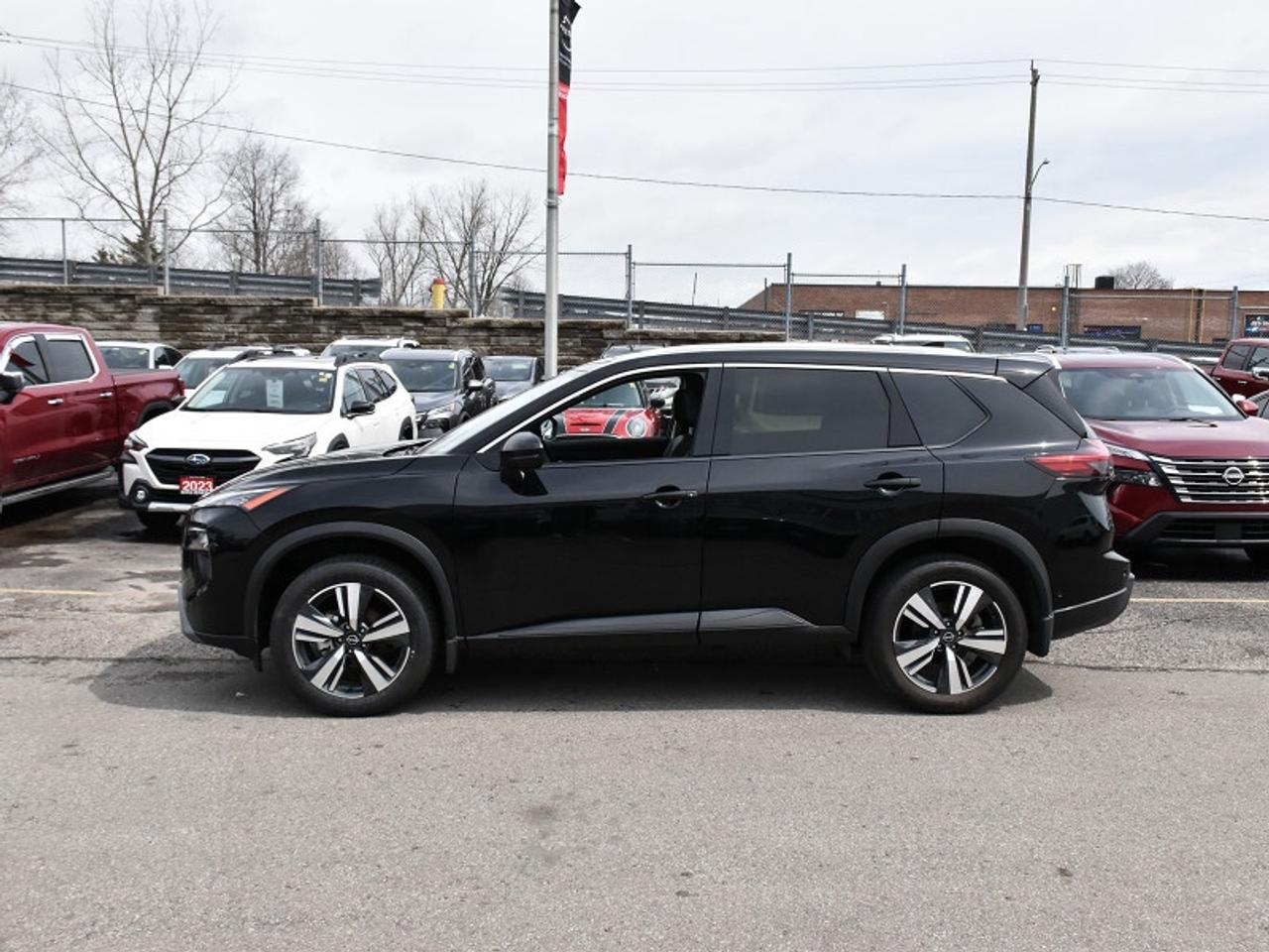 2025 Nissan Rogue SL    Leather   Roof   Navi   360 Camera   Remote Photo