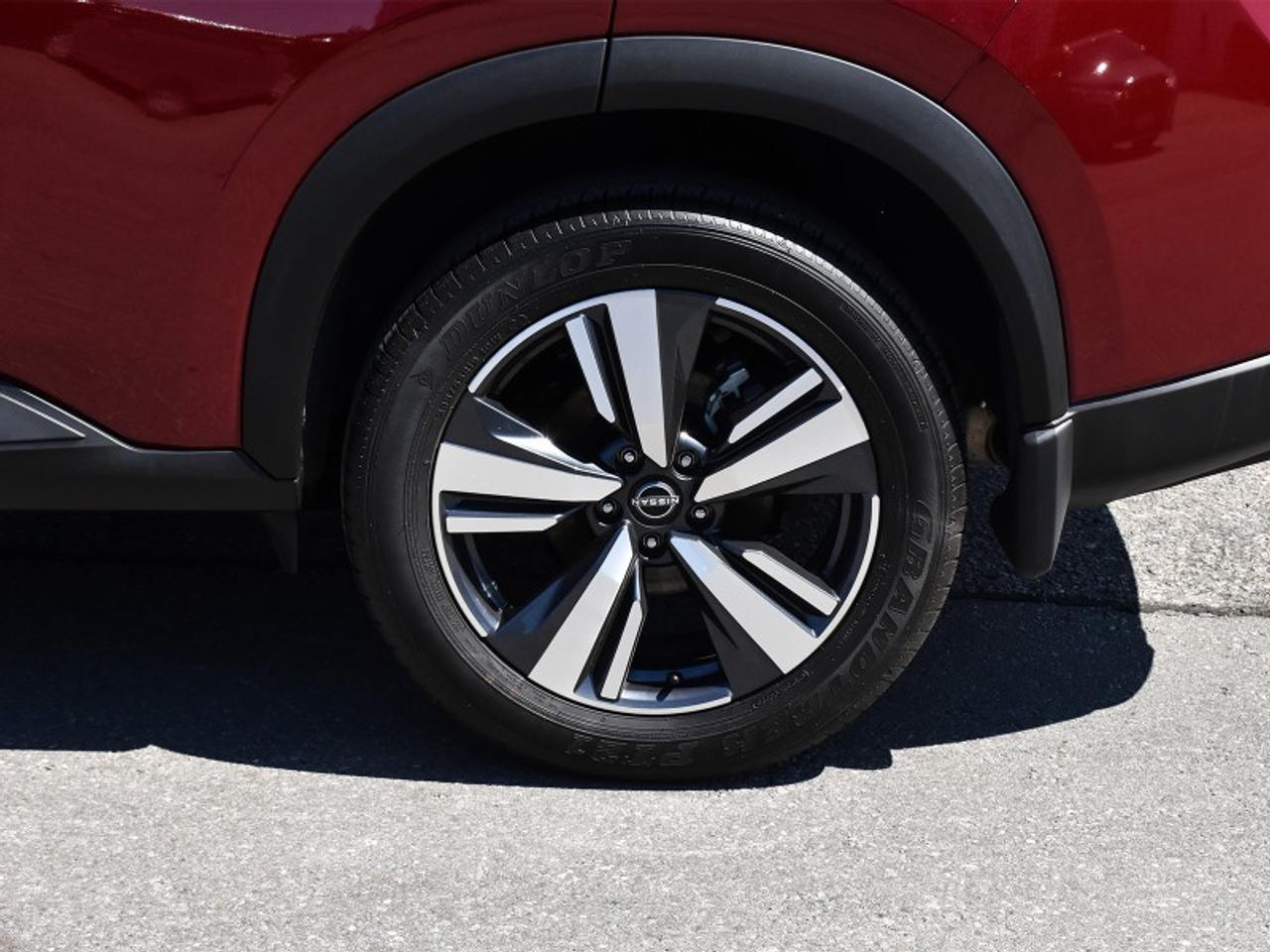 2025 Nissan Rogue SV Premium   Leather   Roof   Adaptive Cruise   36 Photo