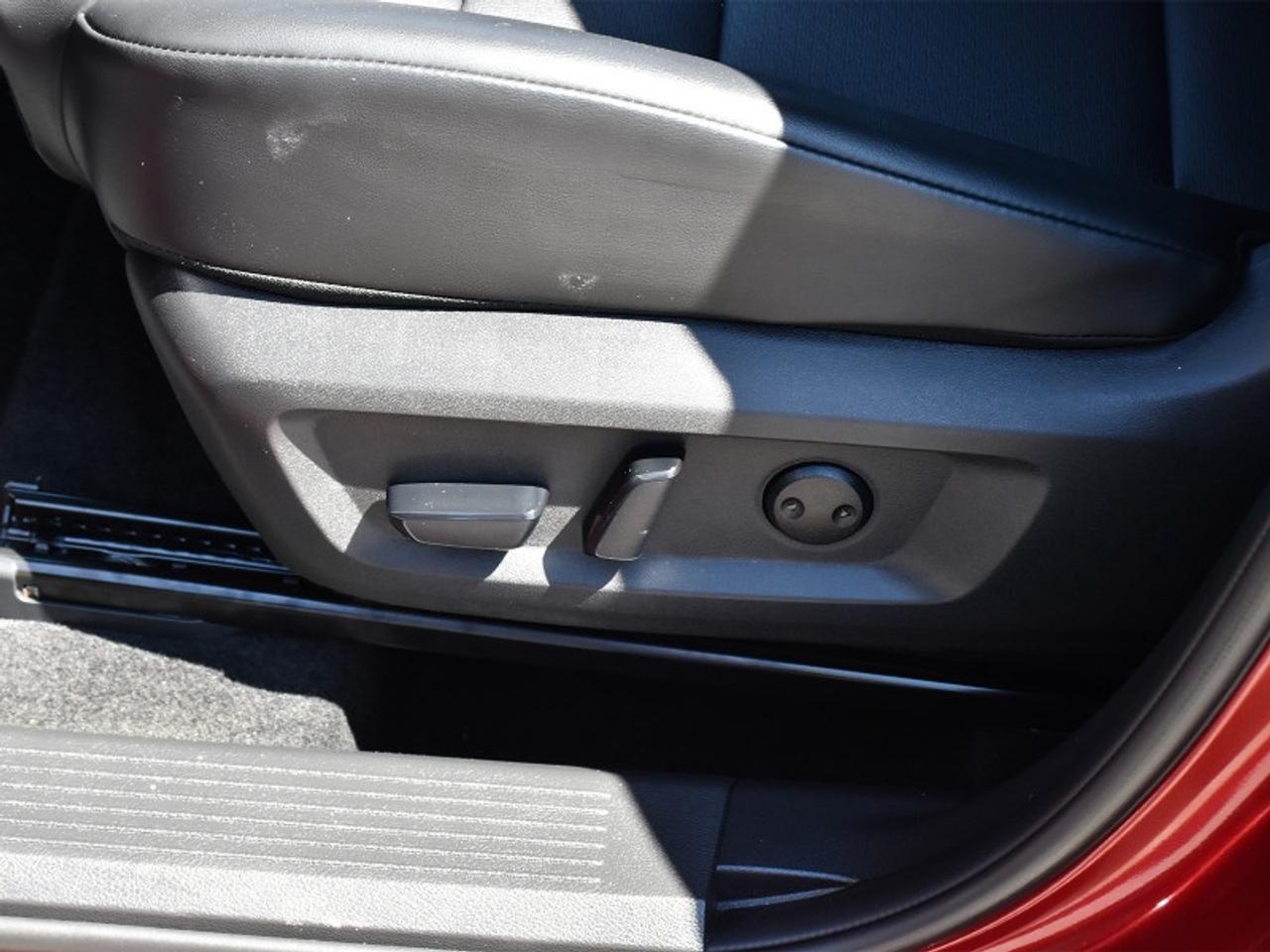 2025 Nissan Rogue SV Premium   Leather   Roof   Adaptive Cruise   36 Photo