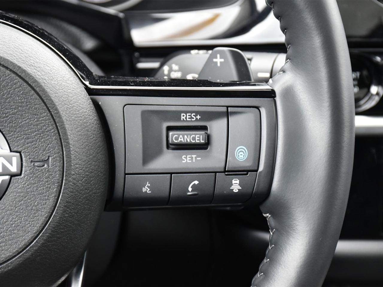 2025 Nissan Pathfinder SL   8 Passenger   Leather   Roof   Navi   360 Cam Photo