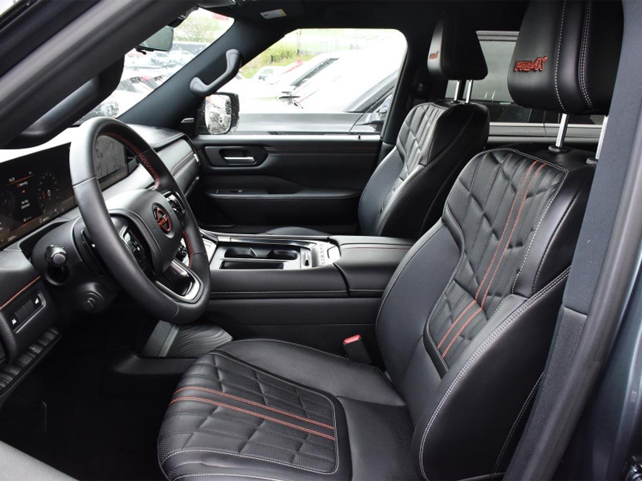2025 Nissan Armada PRO-4X   Leather   Roof   Navi   360 Camera   CarP Photo