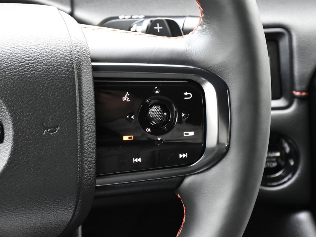 2025 Nissan Armada PRO-4X   Leather   Roof   Navi   360 Camera   CarP Photo