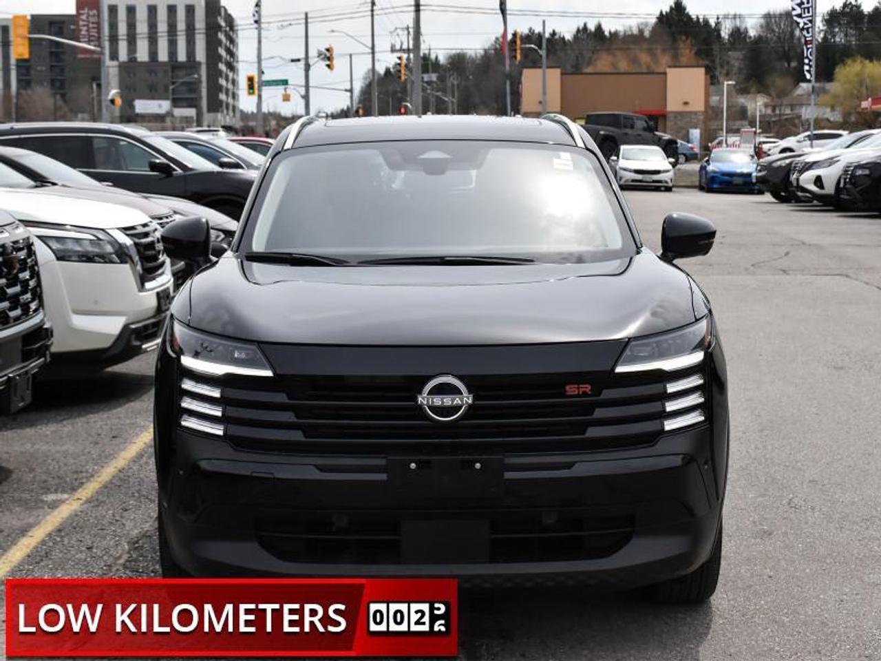 2025 Nissan Kicks SR Premium   Roof   Adaptive Cruise   360 Camera Photo