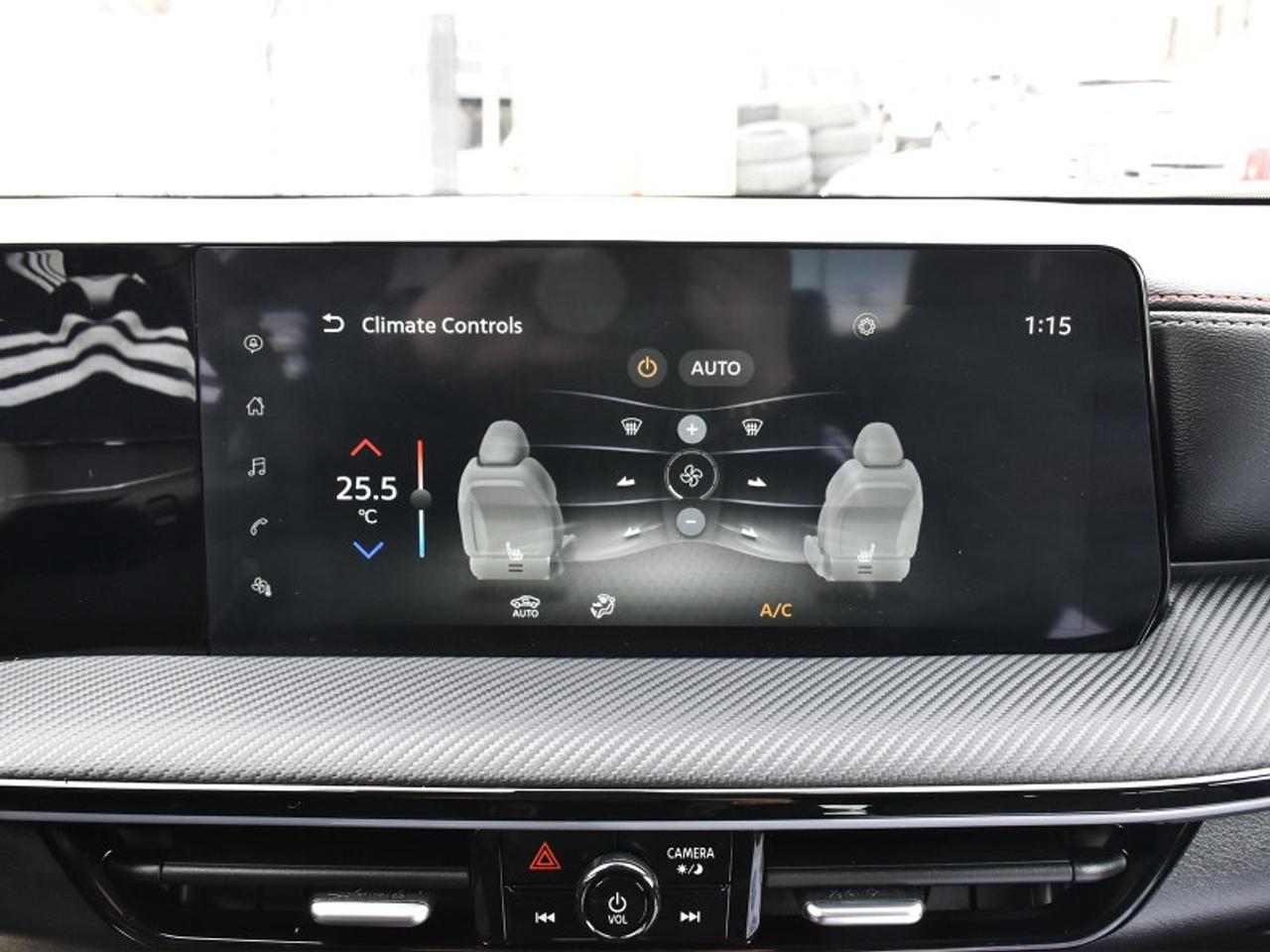 2025 Nissan Kicks SR Premium   Roof   Adaptive Cruise   360 Camera Photo