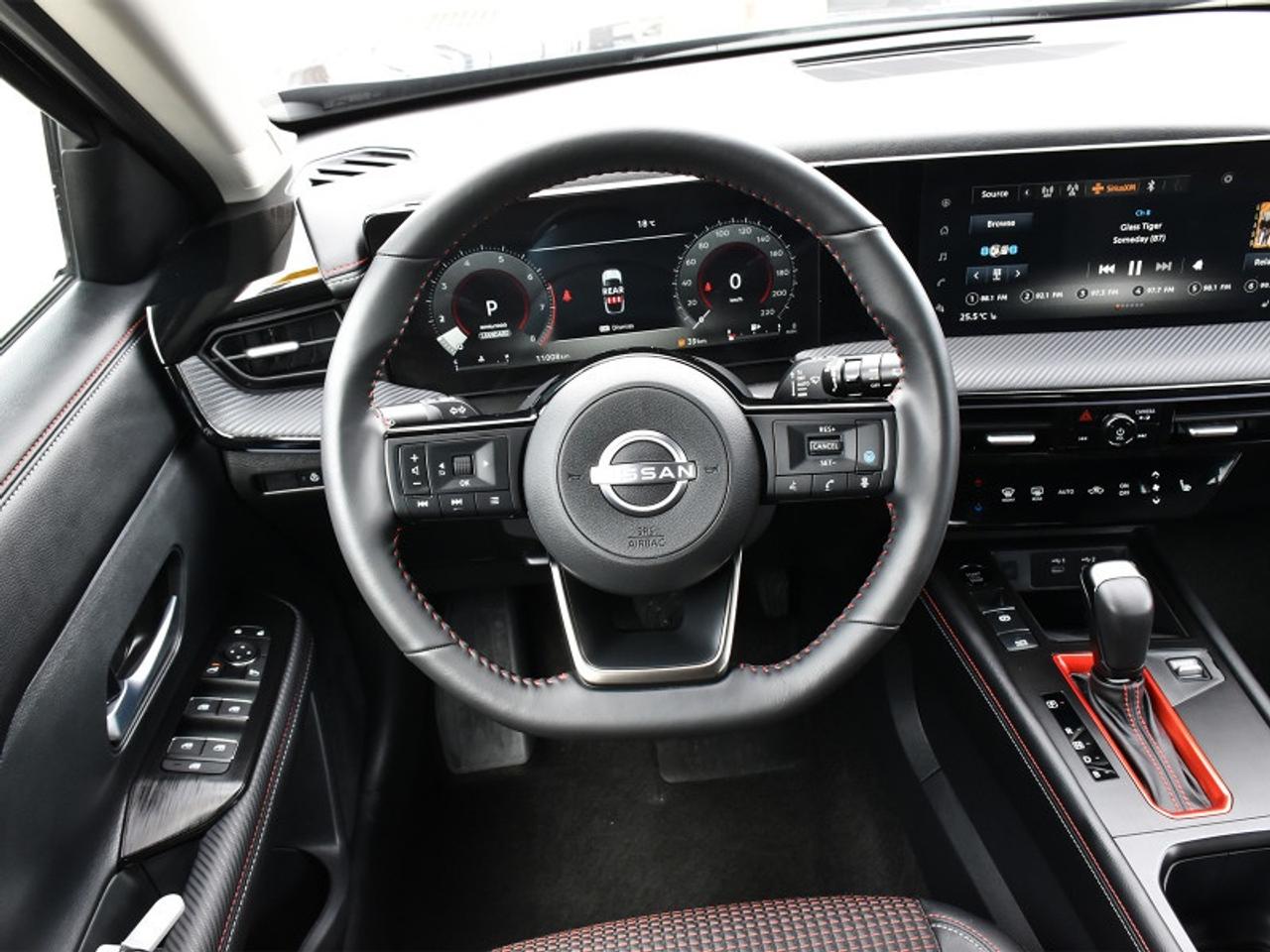 2025 Nissan Kicks SR Premium   Roof   Adaptive Cruise   360 Camera Photo