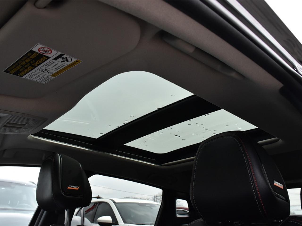 2025 Nissan Kicks SR Premium   Roof   Adaptive Cruise   360 Camera Photo