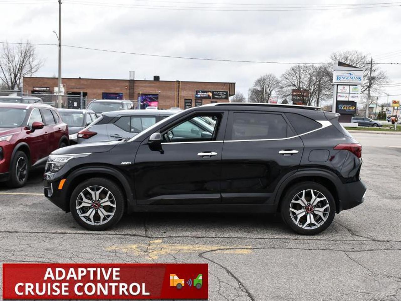 2023 Kia Seltos SX Turbo AWD w/Burgundy Interior   Leather   Roof Photo